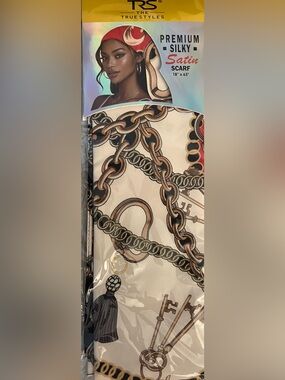 The Baddie Link Satin Scarf